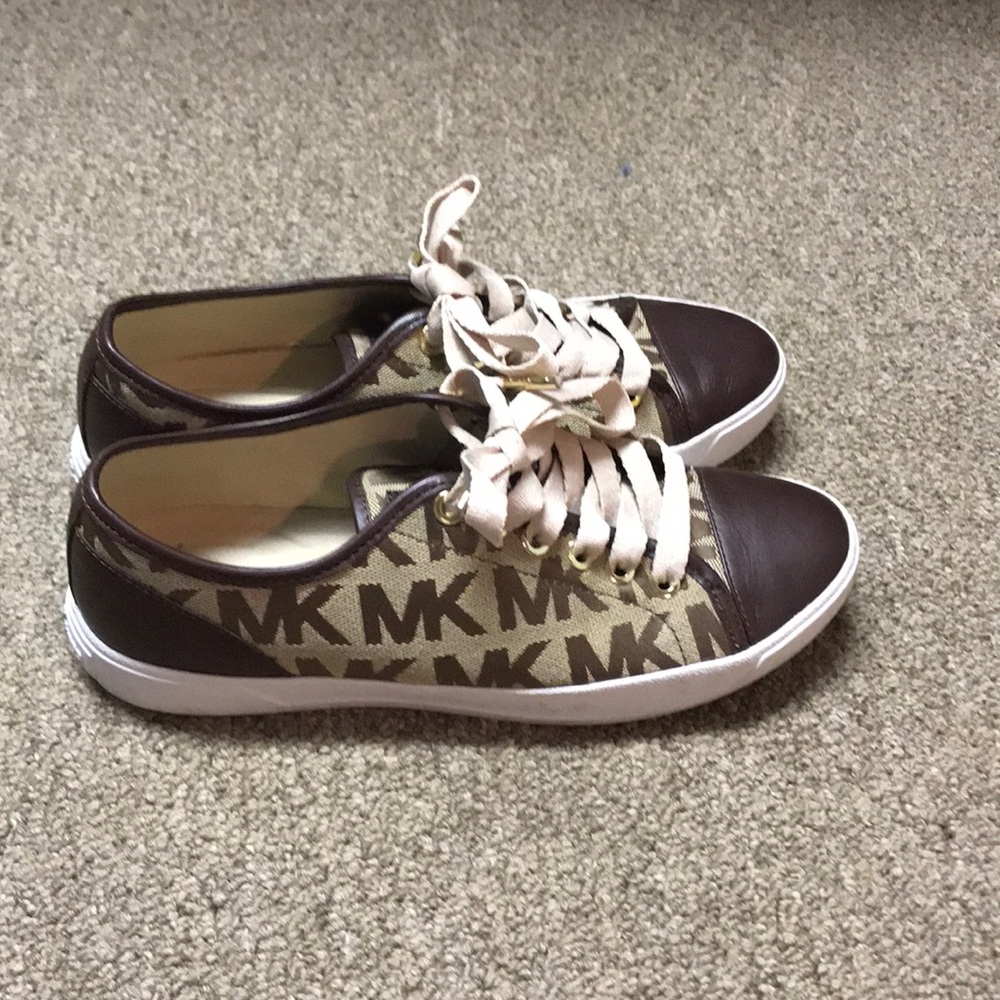 Michael Kors shoes - Picture 3 of 3